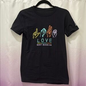 Women’s Black Graphic T-Shirt sign language sign for the word love best buddies